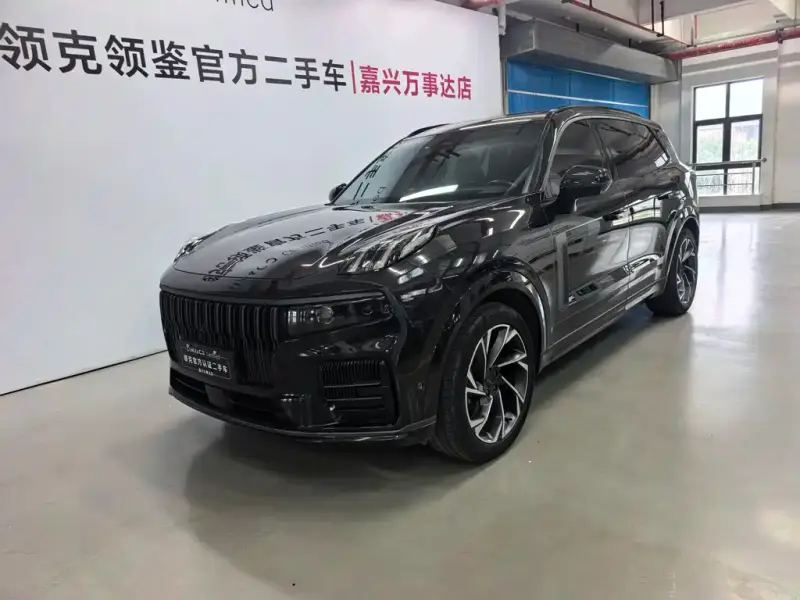 Lynk & Co 09