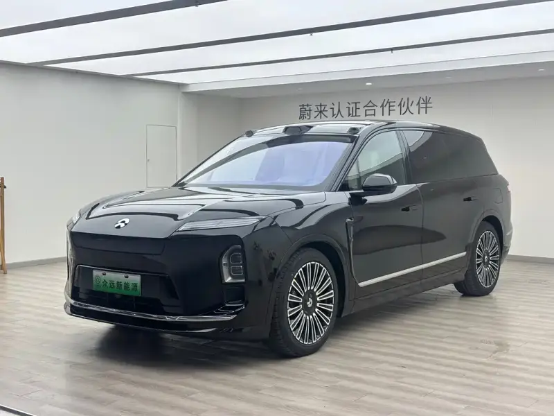 NIO ES8