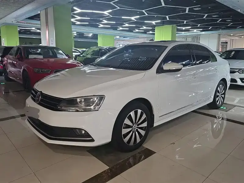 Volkswagen Sagitar