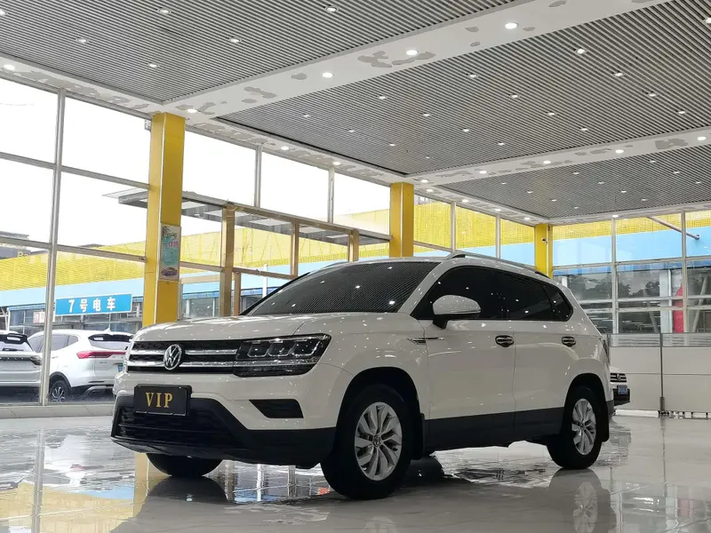 Volkswagen Tharu