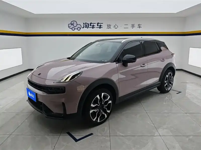 Lynk & Co 06