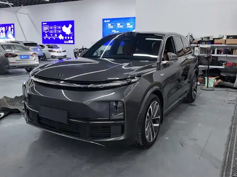 Li Auto L8
