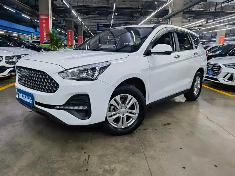 Haval M6