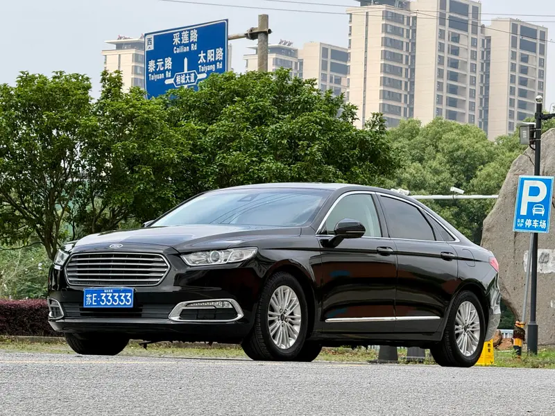 Ford Taurus