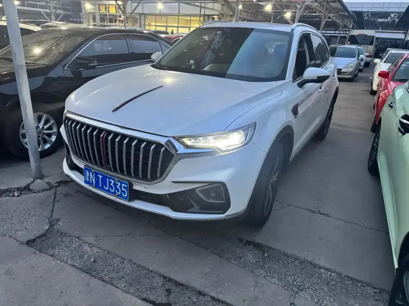 Hongqi HS5