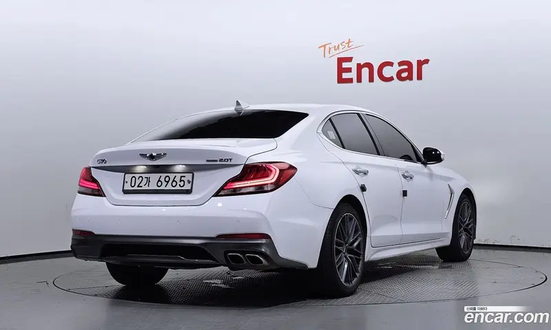 Genesis G70