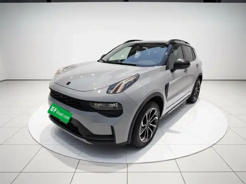 Lynk & Co 01