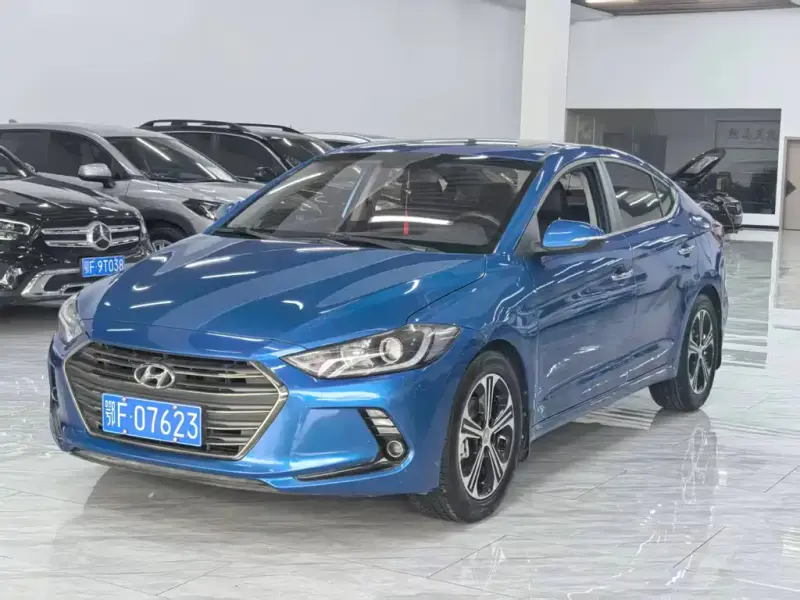 Hyundai Elantra