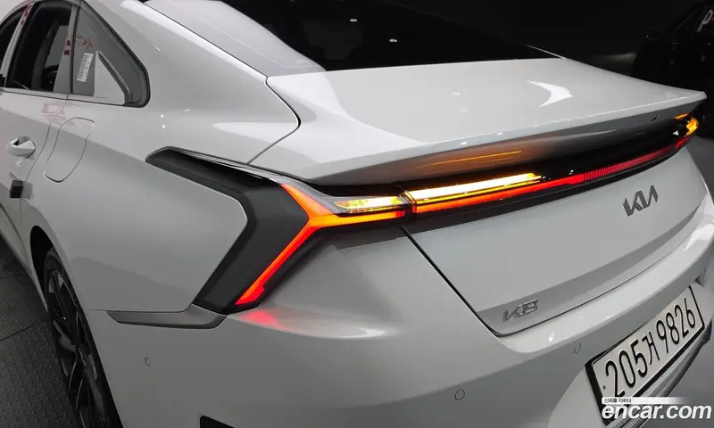 Kia K8
