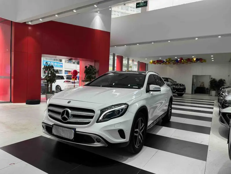 Mercedes-Benz GLA