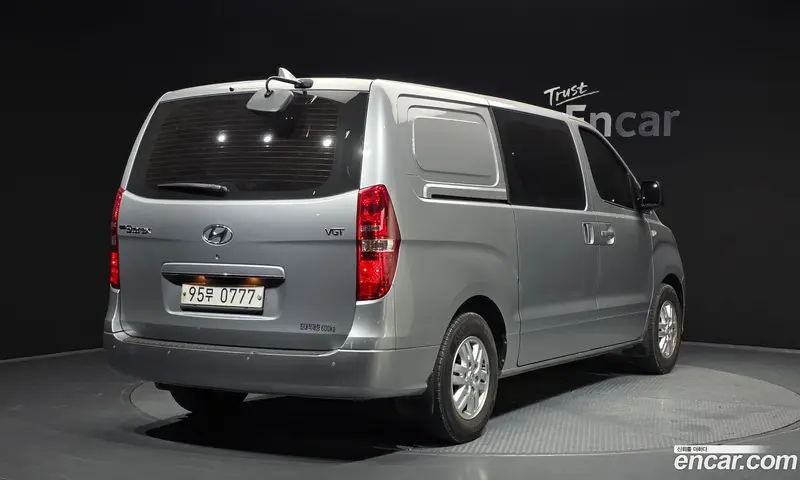 Hyundai H-1
