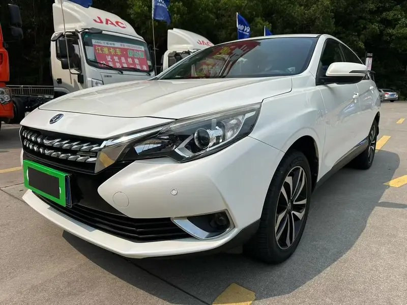 Venucia T90