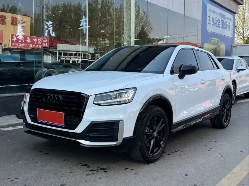 Audi Q2L