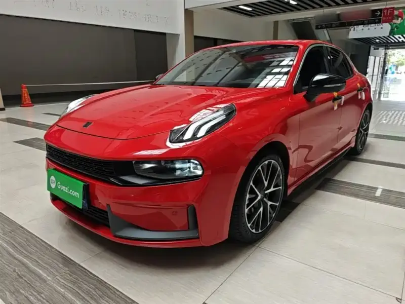Lynk & Co 03