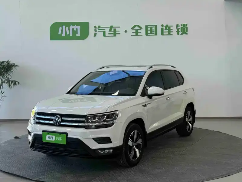 Volkswagen Tharu