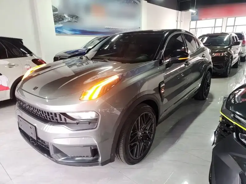 Lynk & Co 05