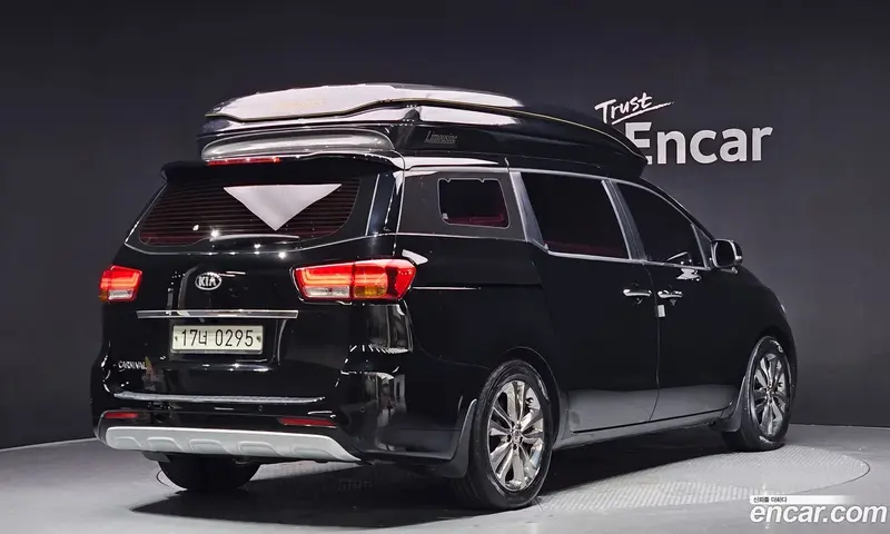 Kia Carnival (Canival)