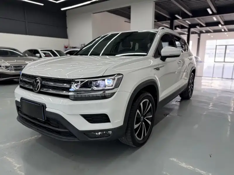 Volkswagen Tharu