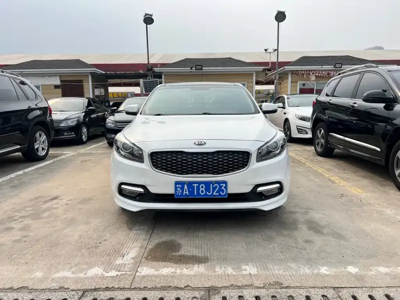 Kia K4