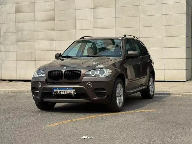 BMW X5 (Import)