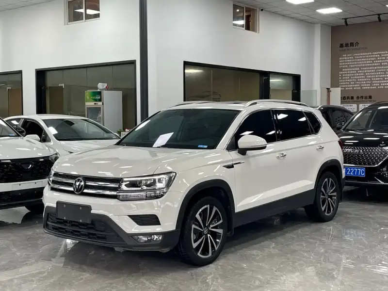 Volkswagen Tharu