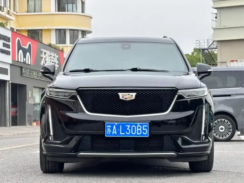 Cadillac XT6