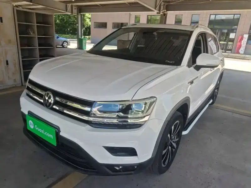Volkswagen Tharu