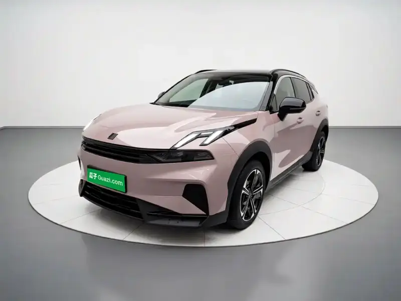 Lynk & Co 06 EM-P