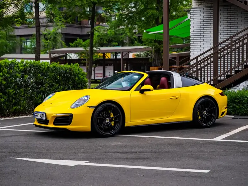 Porsche 911
