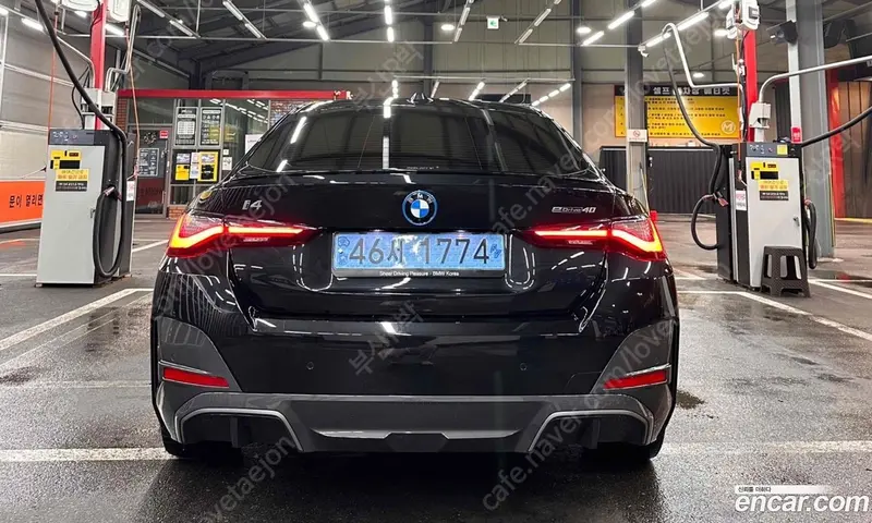 BMW i4