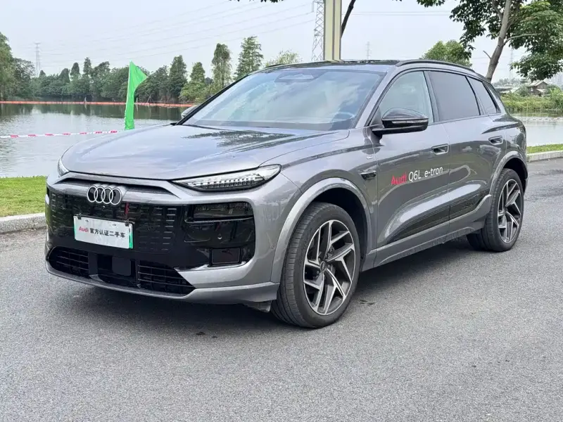 Audi Q6L e-tron