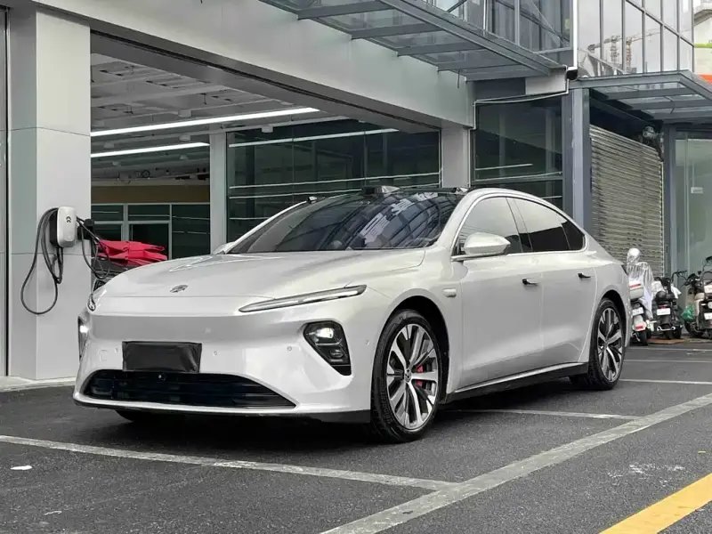 NIO ET7
