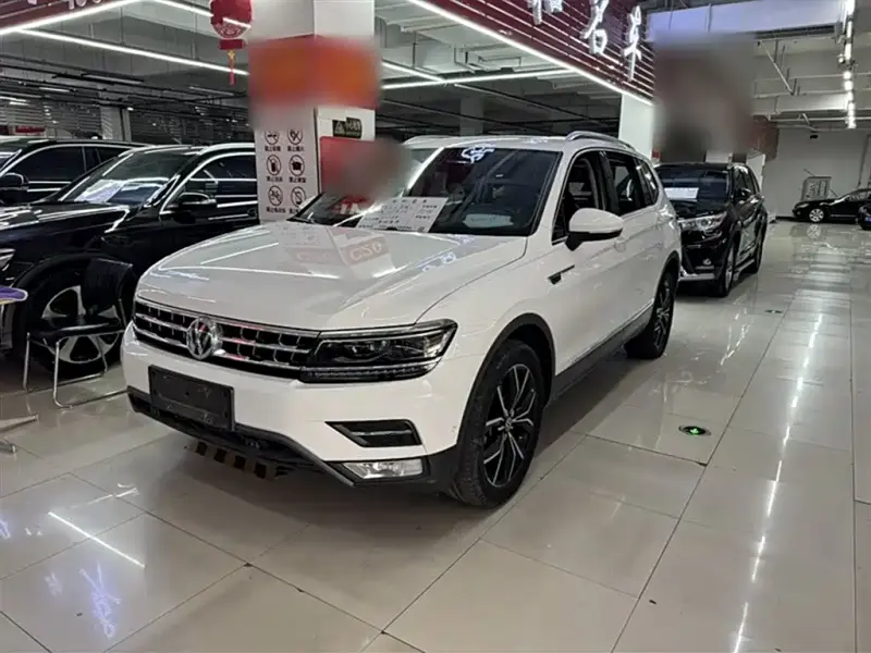 Volkswagen Tiguan L