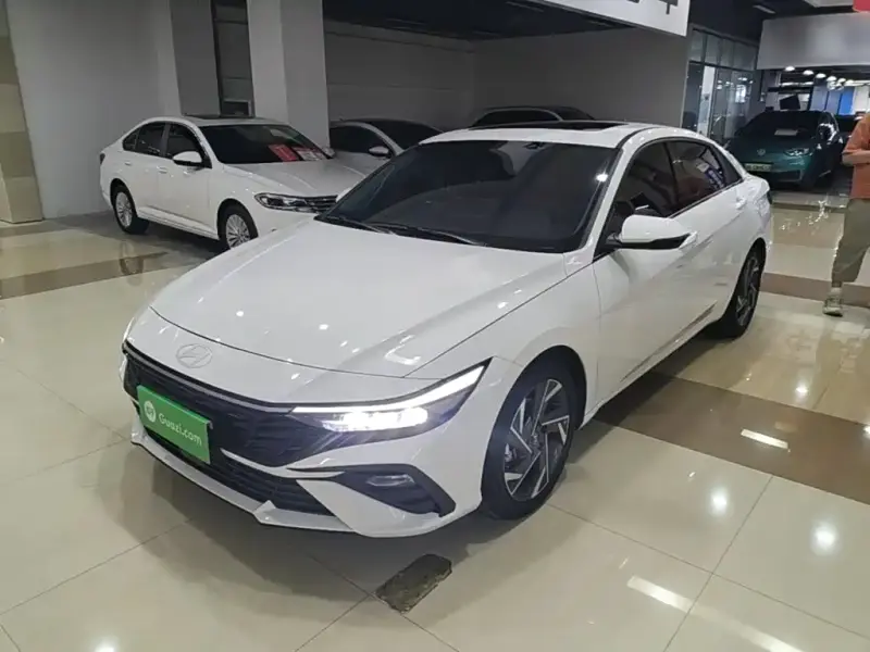 Hyundai Elantra