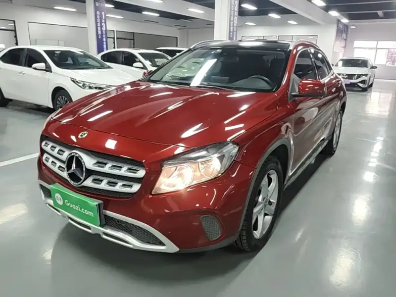 Mercedes-Benz GLA