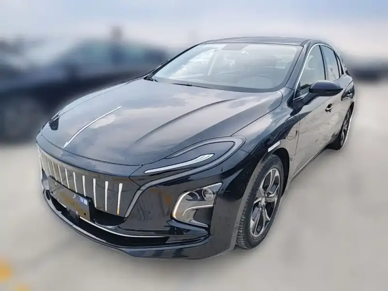 Hongqi E-QM5
