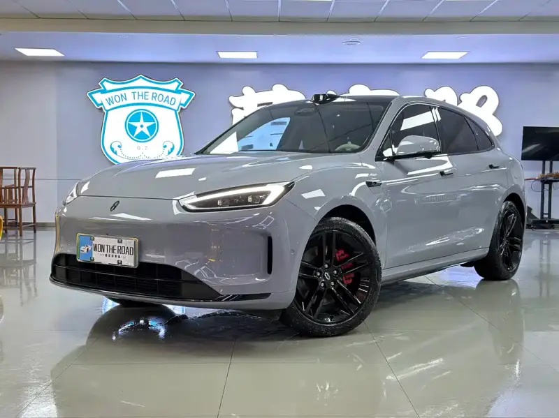 AITO M5