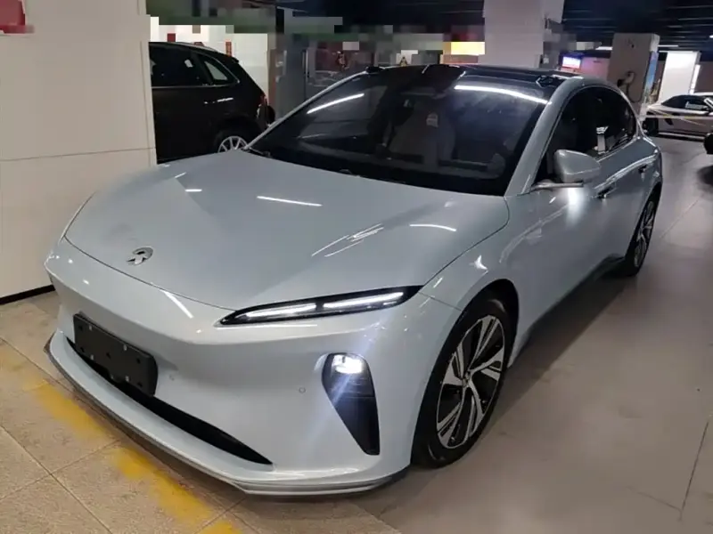 NIO ET5
