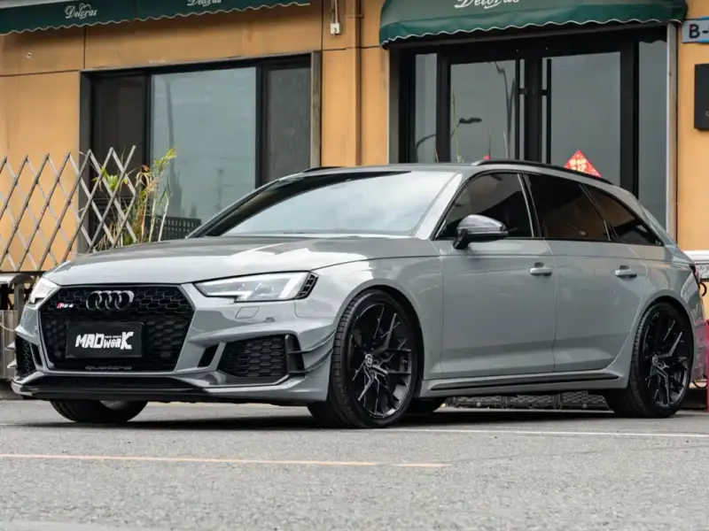 Audi RS 4