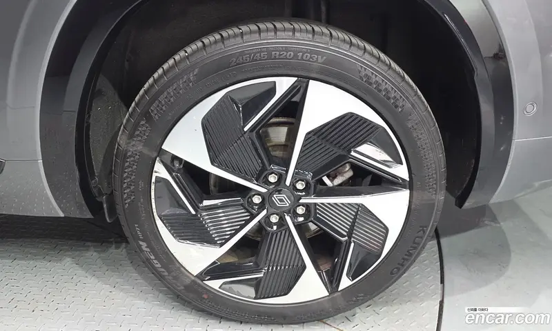 Renault-KoreaSamsung Koleos L (Grand Koleos)