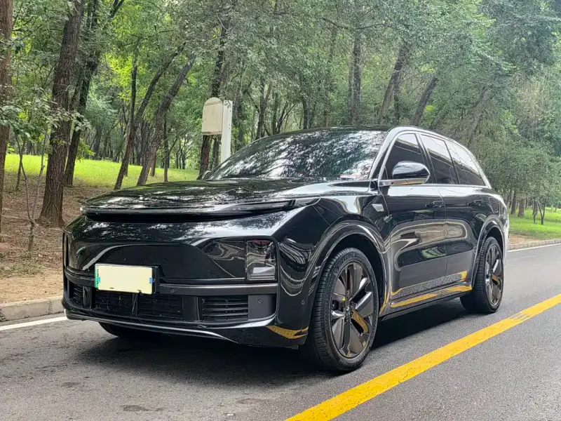 Li Auto L8