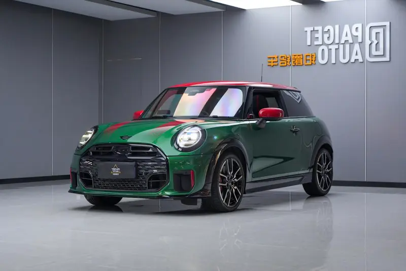 MINI JCW