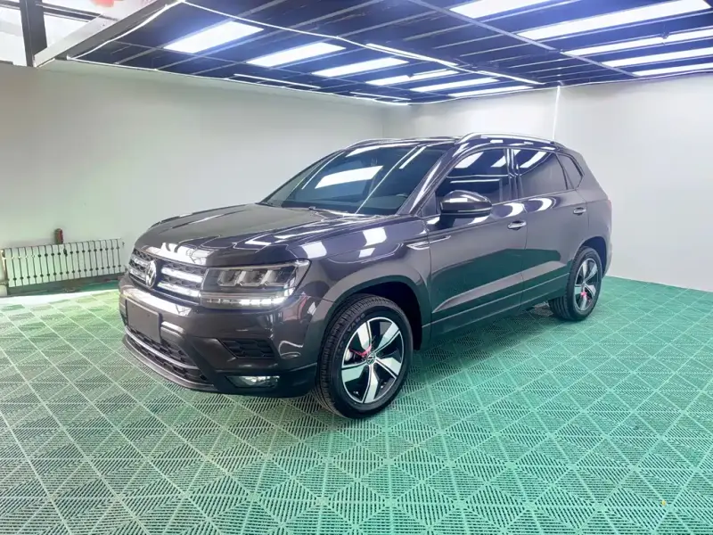 Volkswagen Tharu