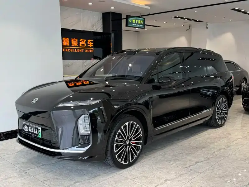 NIO ES8