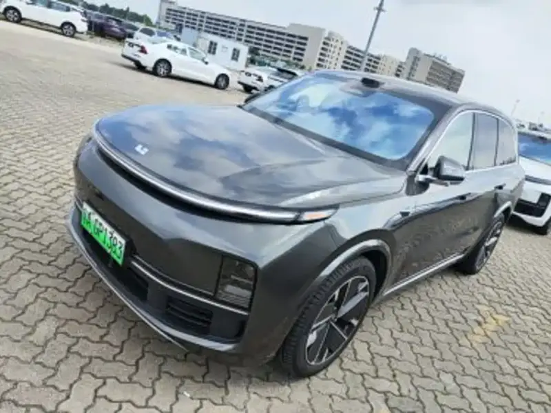 Li Auto L8
