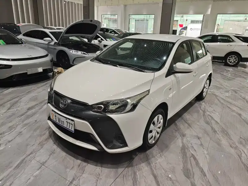 Toyota Yaris L