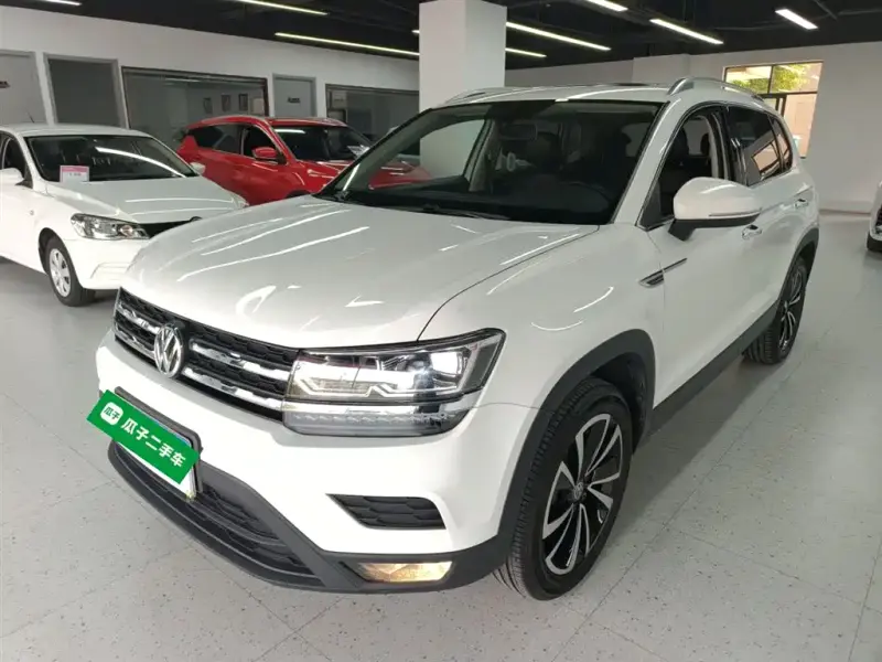 Volkswagen Tharu
