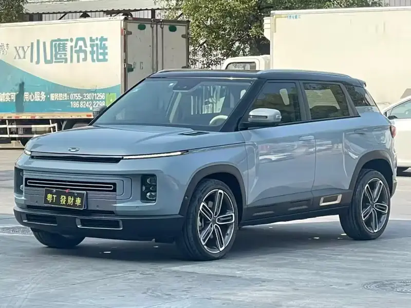 Geely ICON