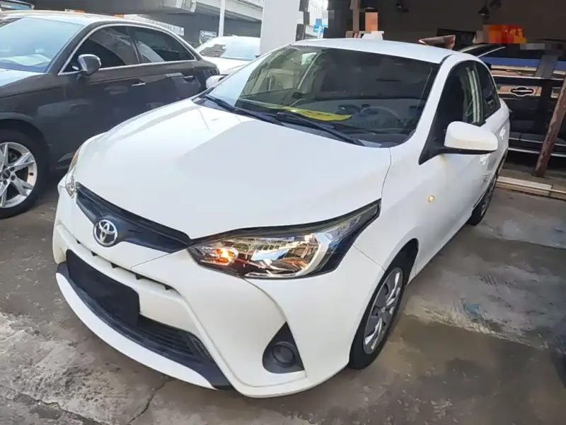 Toyota Yaris L
