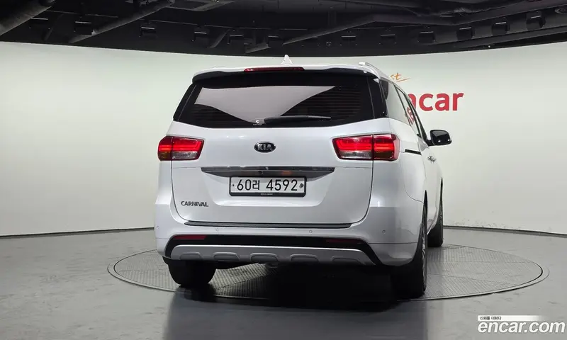 Kia Carnival (Canival)